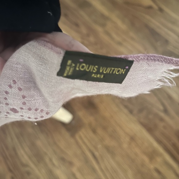 Authentic Pink Louis Vuitton Scarf - Picture 2 of 6
